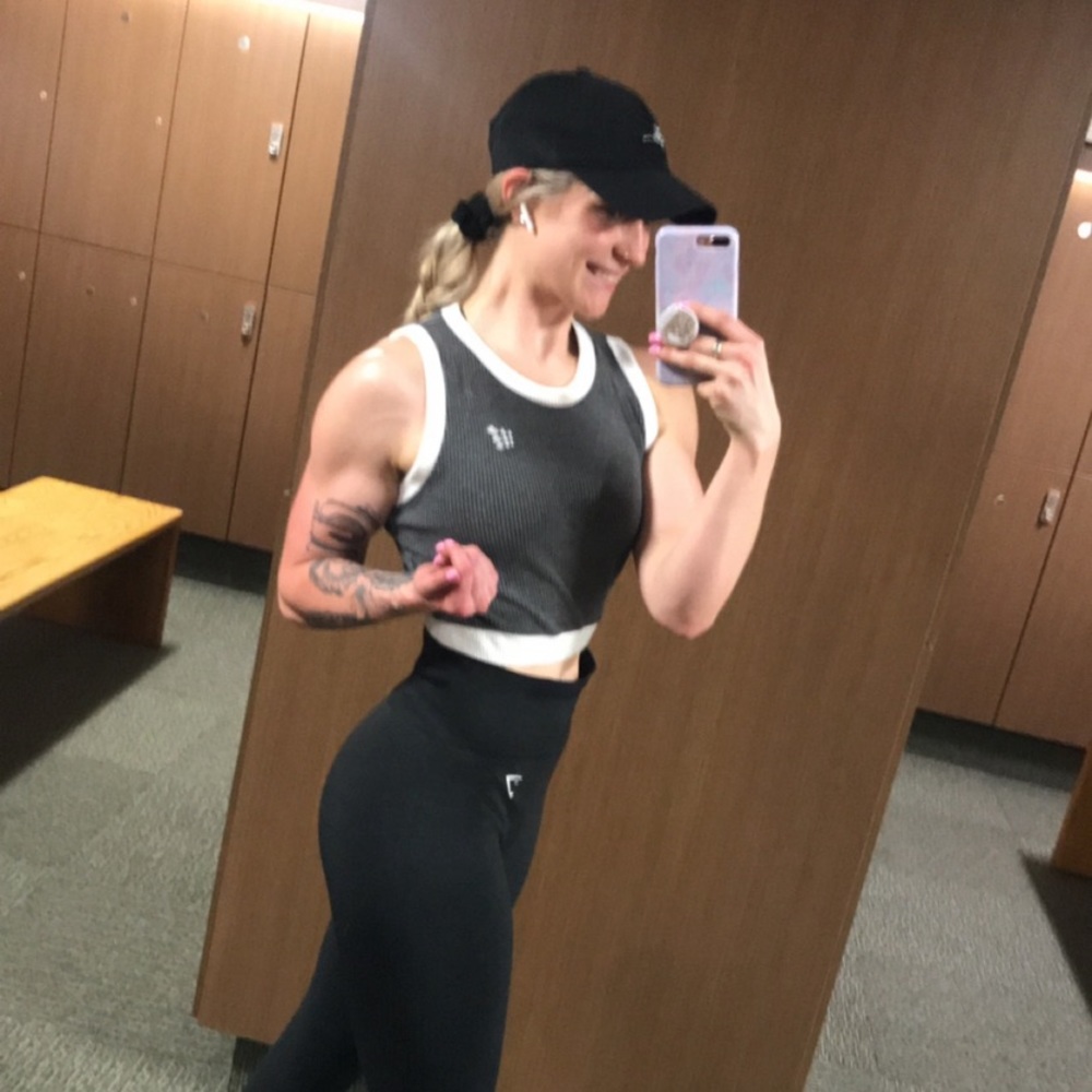 jednorth crop top